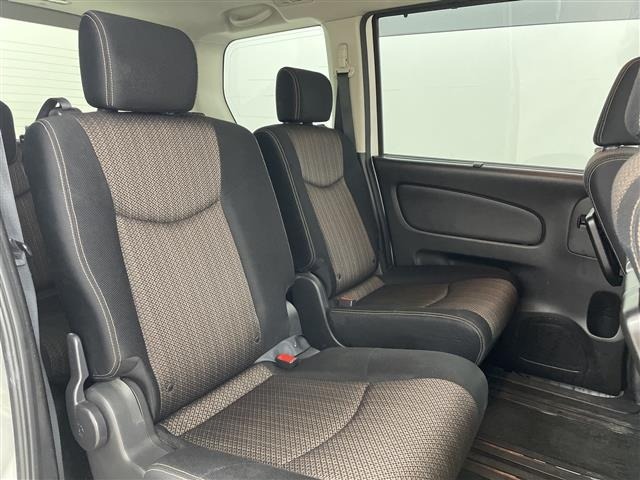 Nissan SERENA 2015 8284827-8