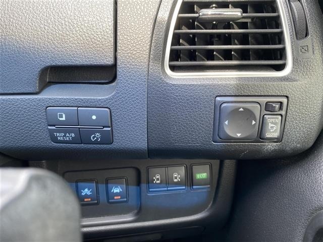 Nissan SERENA 2015 8284873-1