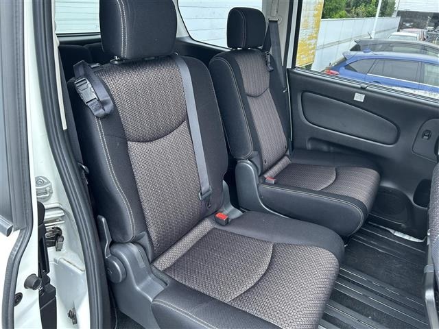 Nissan SERENA 2015 8284966-6