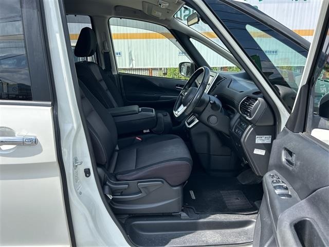 Nissan SERENA 2017 8285083-11