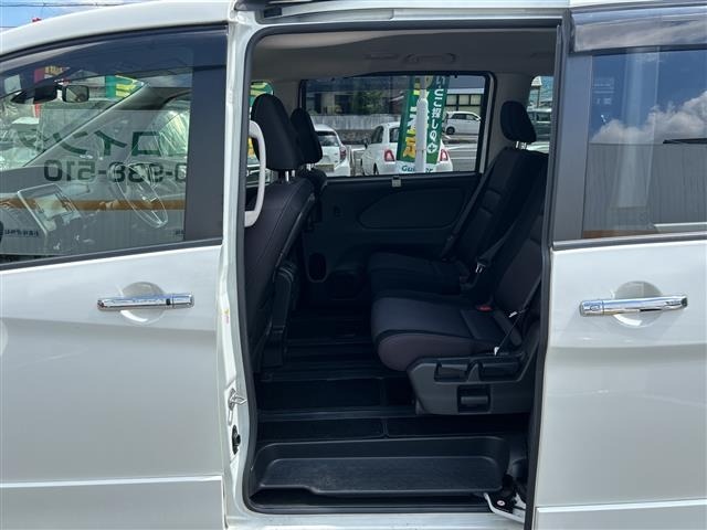 Nissan SERENA 2017 8285083-6