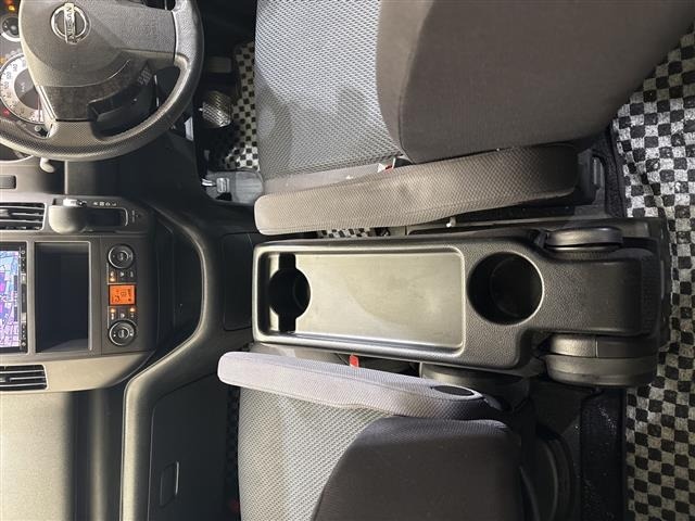 Nissan SERENA 2007 8285098-17