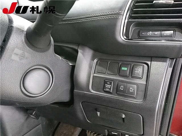 Nissan SERENA 2017 8285193-4