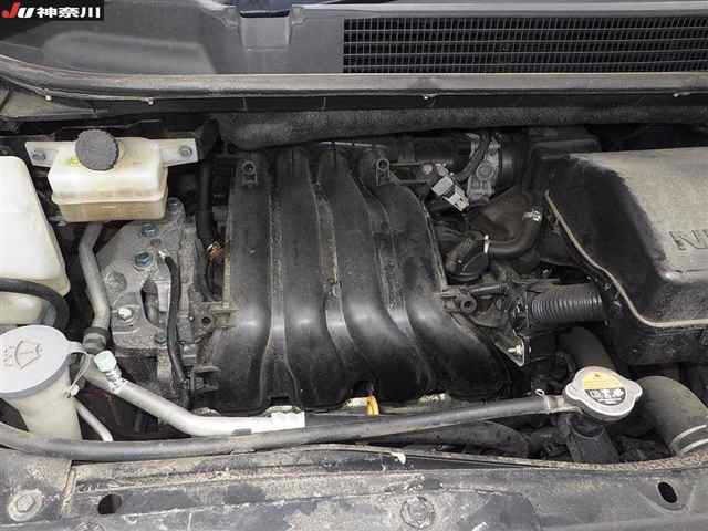 Nissan SERENA 2015 8285261-11