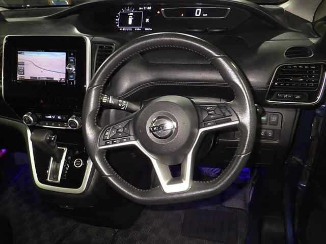 Nissan SERENA 2017 8285273-8