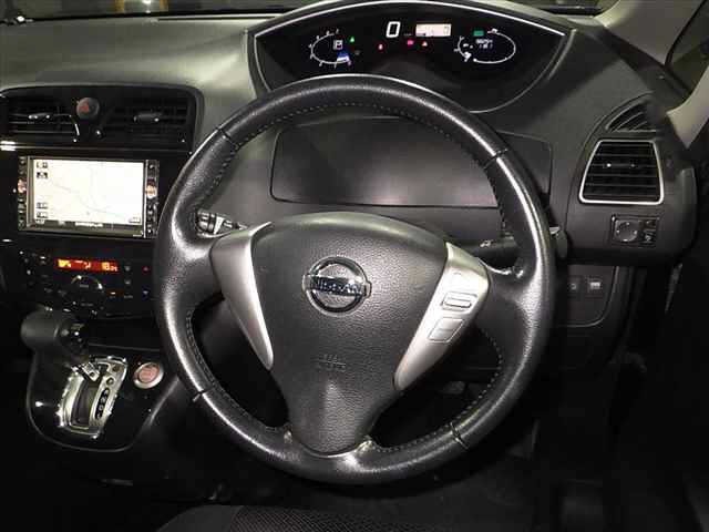 Nissan SERENA 2011 8285298-8