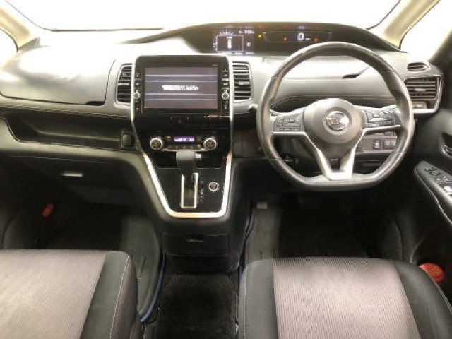 Nissan SERENA 2017 8285353-4