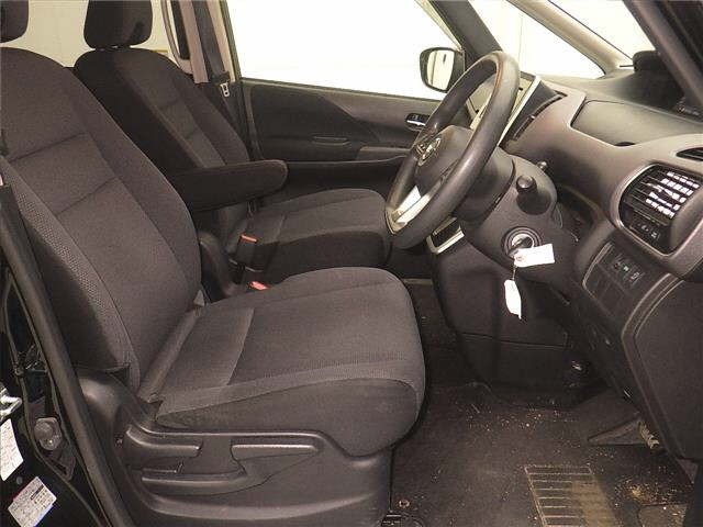 Nissan SERENA 2018 8285510-5