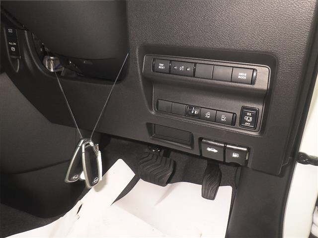 Nissan SERENA 2026 8285611-8