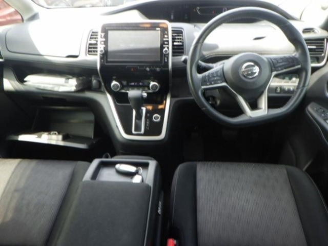 Nissan SERENA 2017 8285748-3