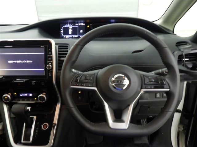 Nissan SERENA 2018 8285754-5