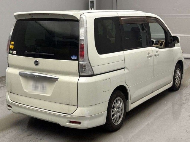 Nissan SERENA 2005 8285761-1