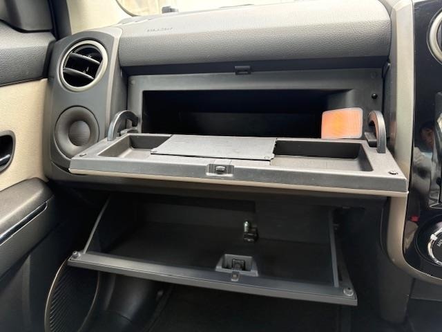 Mazda VERISA 2013 8288194-1