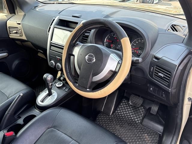 Nissan X-TRAIL 2012 8276265-4