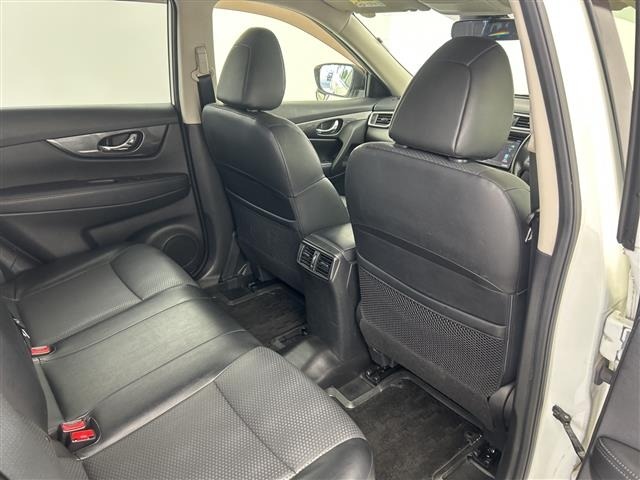 Nissan X-TRAIL 2016 8276302-6