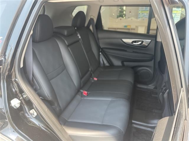 Nissan X-TRAIL 2015 8276305-11