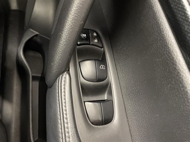 Nissan X-TRAIL 2015 8276333-10