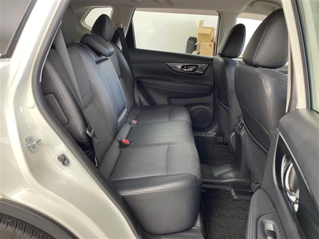 Nissan X-TRAIL 2015 8276333-4