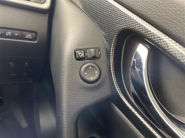 Nissan X-TRAIL 2015 8276333-7