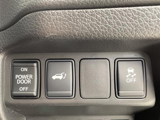 Nissan X-TRAIL 2017 8276351-23