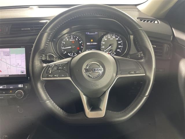 Nissan X-TRAIL 2017 8276359-16