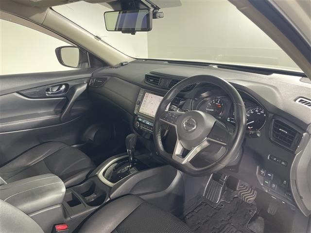 Nissan X-TRAIL 2017 8276359-6