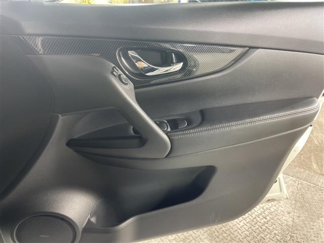 Nissan X-TRAIL 2017 8276359-8