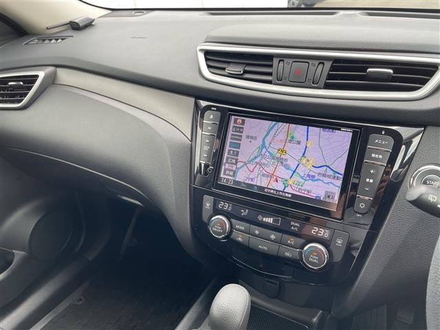 Nissan X-TRAIL 2017 8276378-10