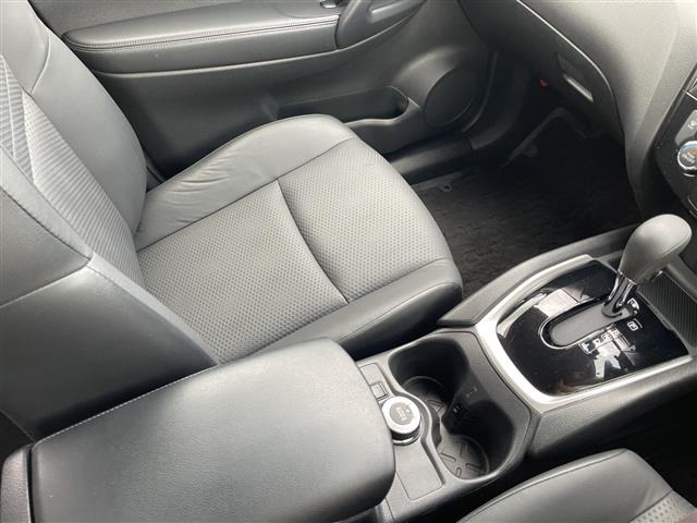 Nissan X-TRAIL 2017 8276378-12