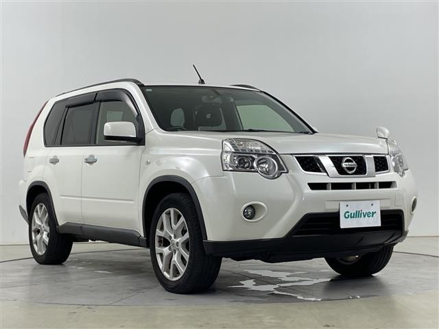 Nissan X-TRAIL 2013 8276382-0