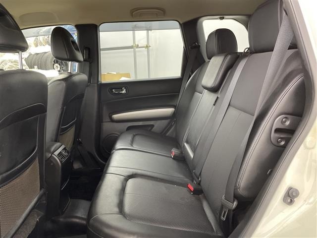 Nissan X-TRAIL 2013 8276382-4