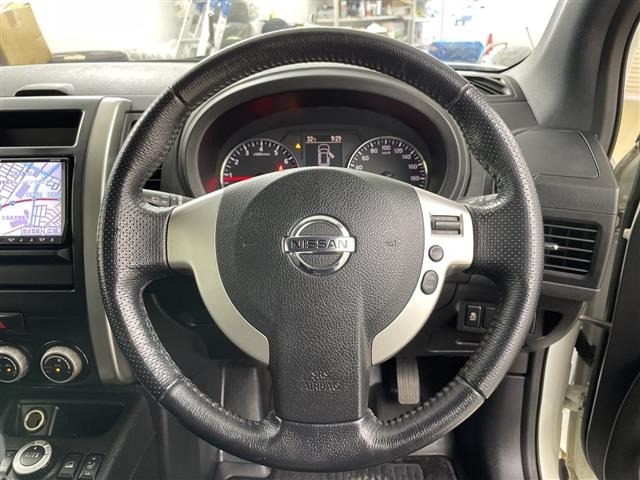 Nissan X-TRAIL 2013 8276382-9