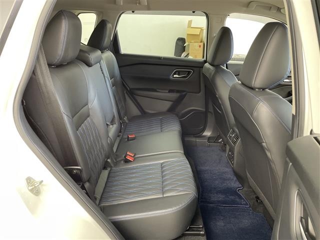 Nissan X-TRAIL 2023 8276383-4