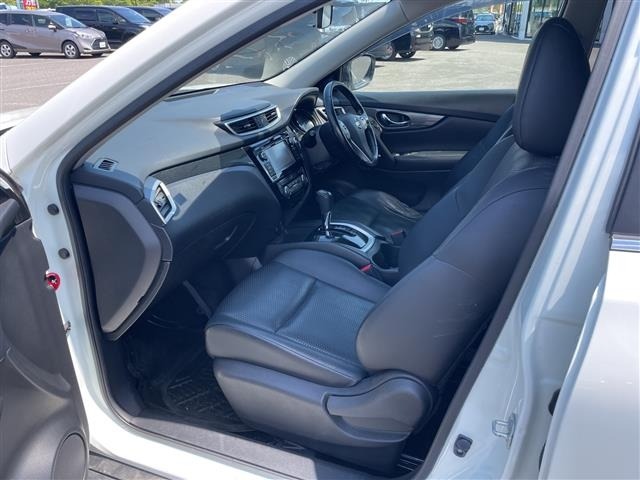 Nissan X-TRAIL 2017 8276416-7