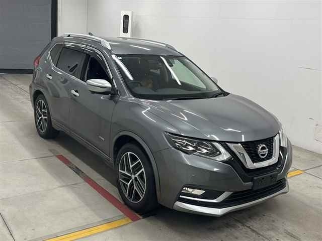 Nissan X-TRAIL 2018 8276480-0