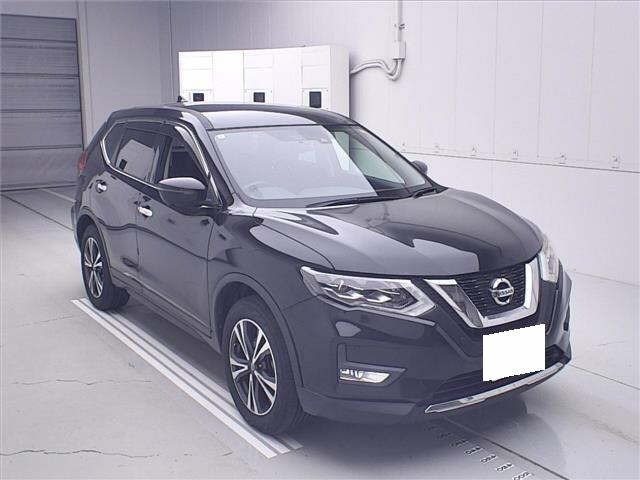 Nissan X-TRAIL 2018 8276533-0