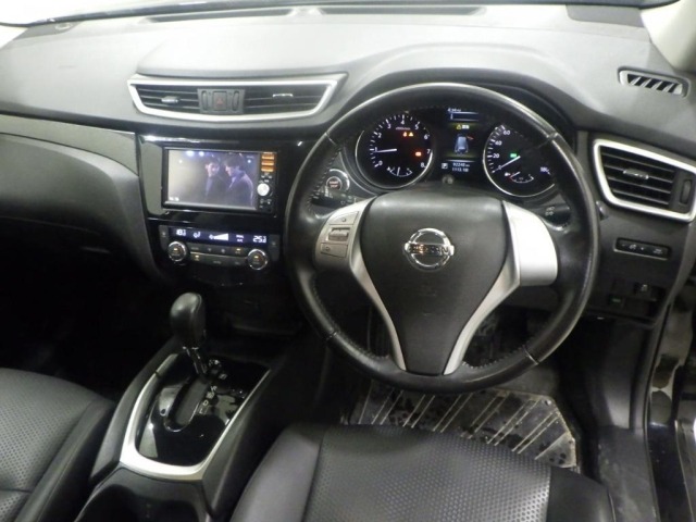 Nissan X-TRAIL 2015 8276563-3