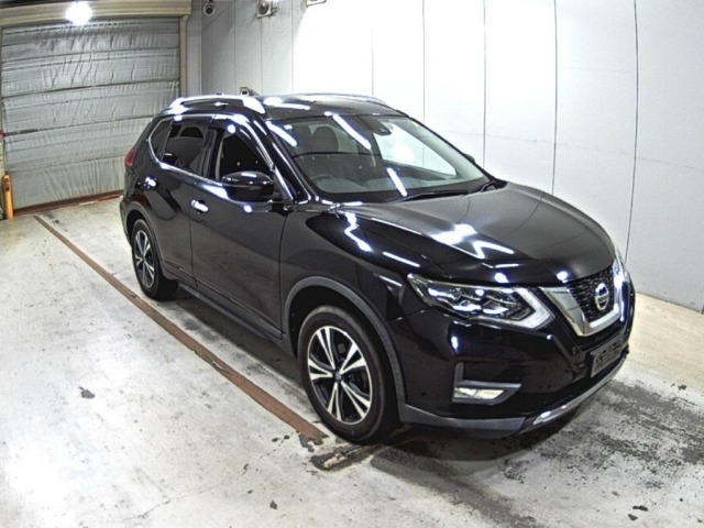 Nissan X-TRAIL 2017 8276577-0