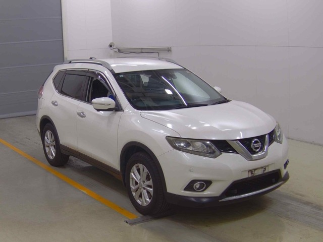 Nissan X-TRAIL 2015 8276599-0
