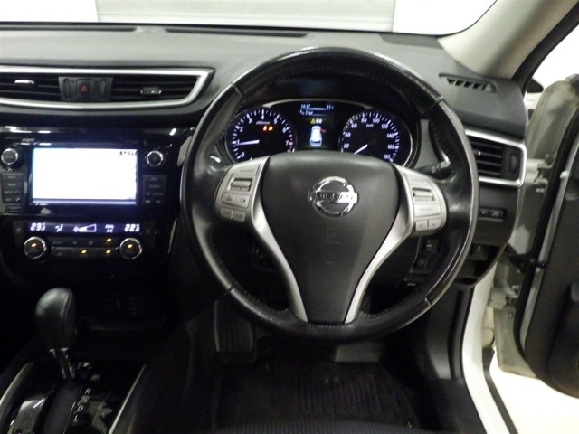 Nissan X-TRAIL 2015 8276599-5