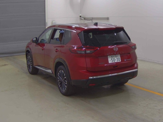Nissan X-TRAIL 2025 8276601-1