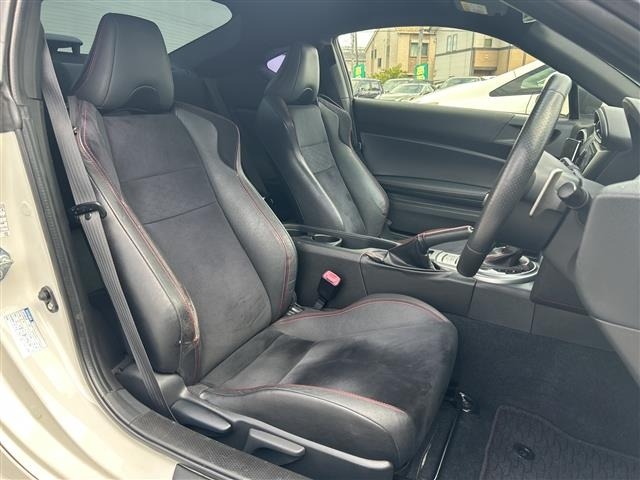 Toyota 86 2012 8303938-4
