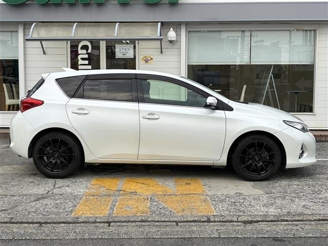 Toyota AURIS 2013 8303122-19