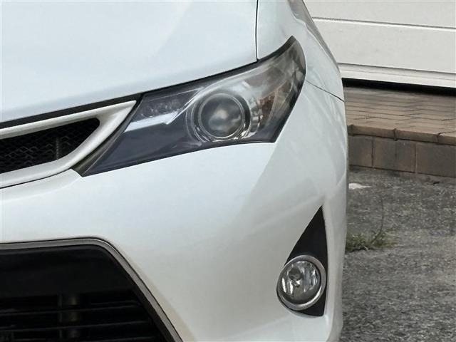 Toyota AURIS 2013 8303122-5