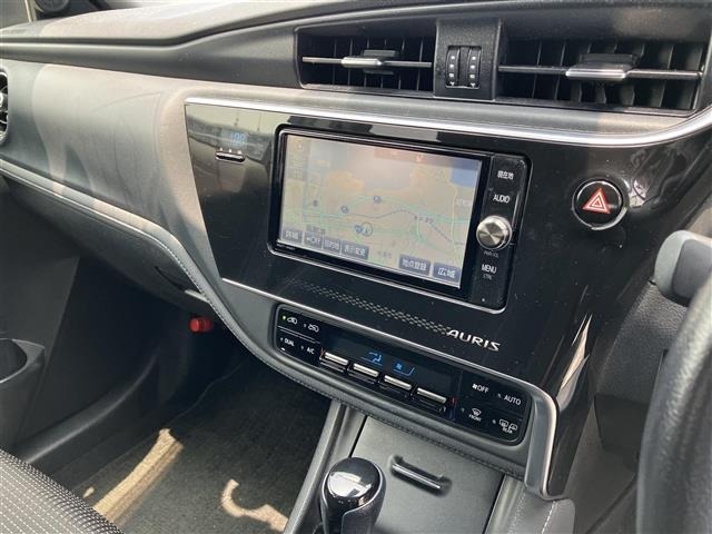 Toyota AURIS 2016 8303124-22