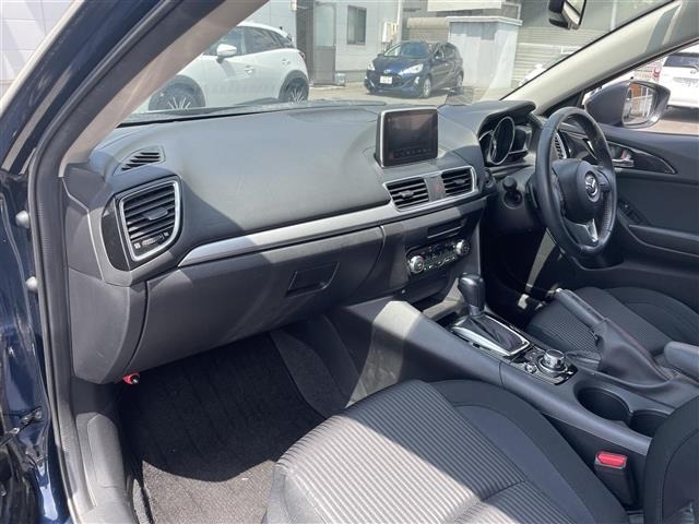Mazda AXELA 2015 8303070-11