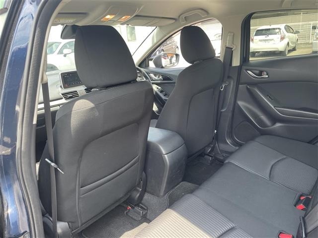 Mazda AXELA 2015 8303070-2