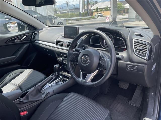 Mazda AXELA 2015 8303070-9