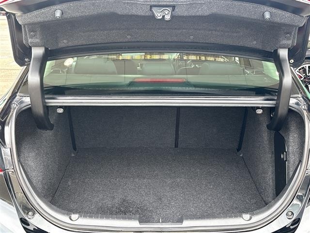 Mazda AXELA 2017 8303073-2