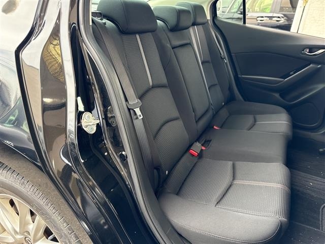 Mazda AXELA 2017 8303073-6